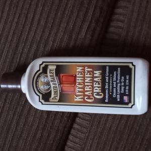 Dirt and grease remover